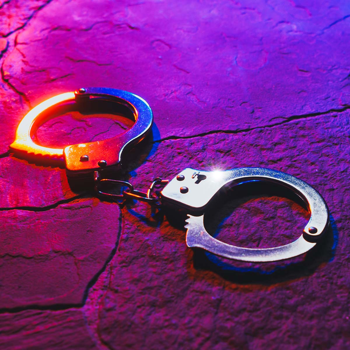 57-Year-old Bahamian Man caught by Police with $400,000 - Vimarsana News
