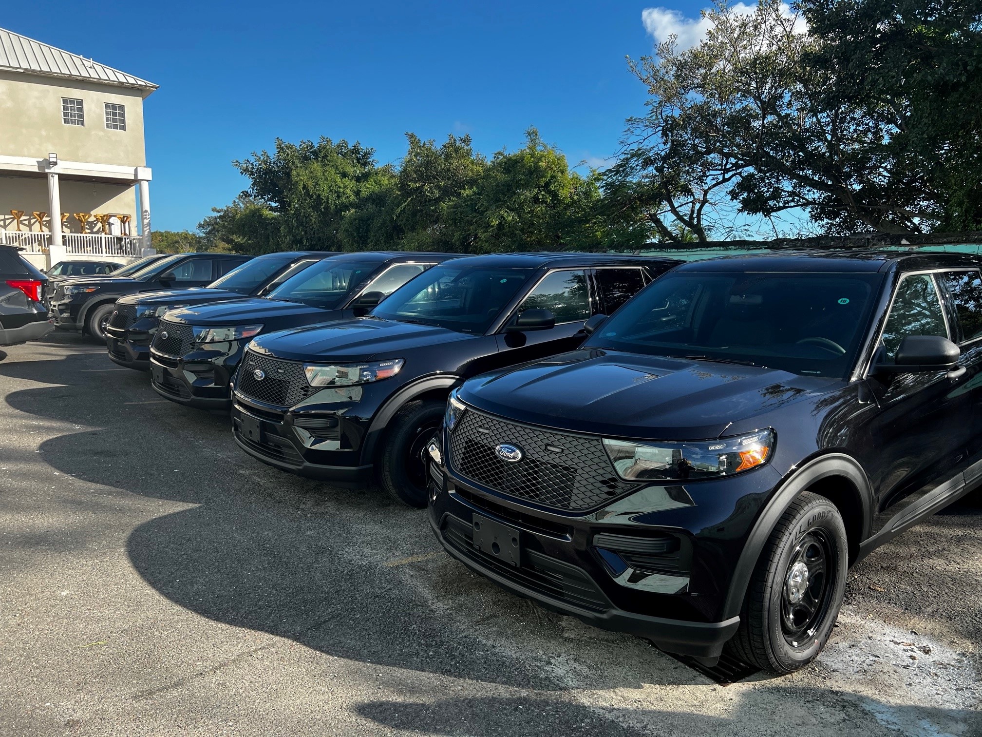 U.S. Supports the RBPF With Additional Crime Fighting Vehicles on The Bahamas' "Road to 50" – Magnetic Media - Vimarsana News