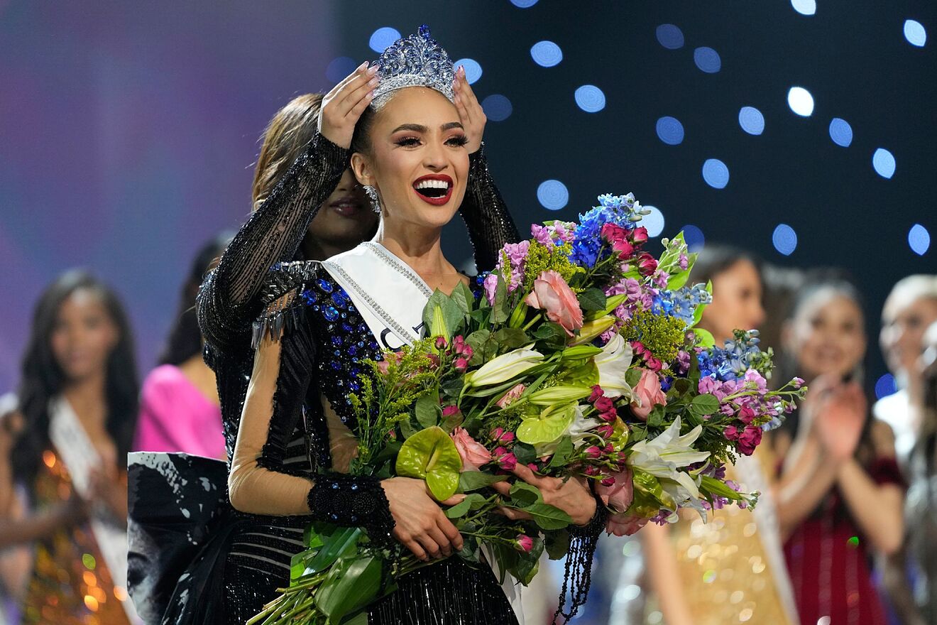 FIVE CARIBBEAN Queens make Miss Universe Top 16 - Vimarsana News
