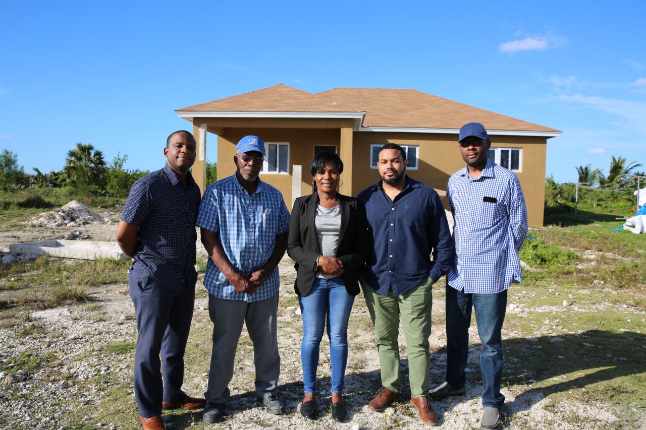 Minister Moxey, pleased with home repair project in East Grand Bahama - Vimarsana News