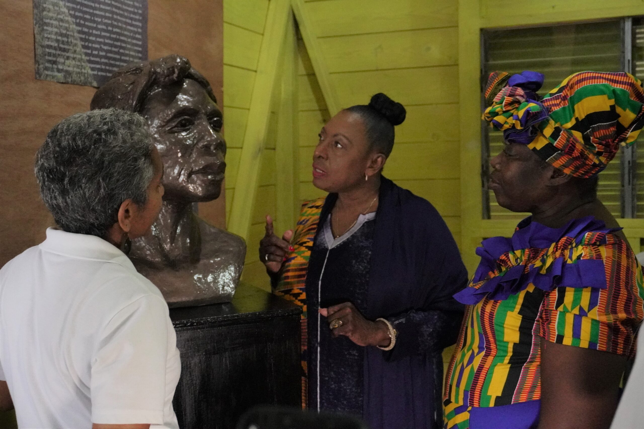 JAMAICA: Bust of Nanny Unveiled - Vimarsana News