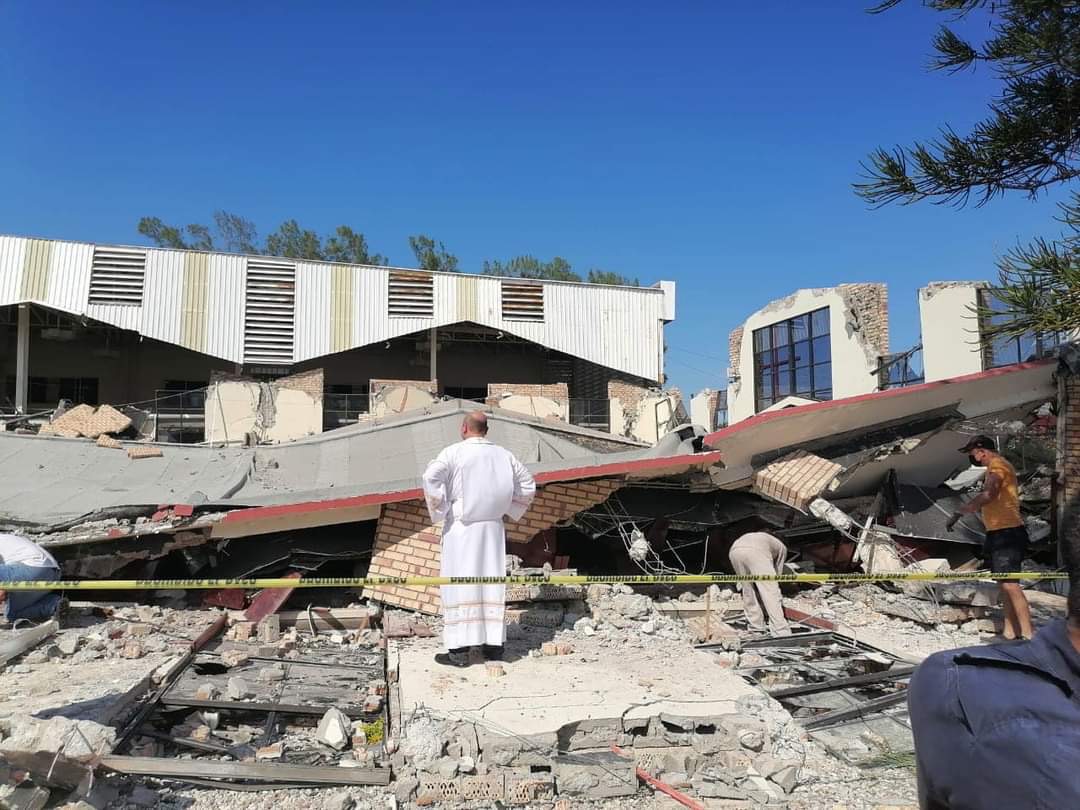 Church Ceiling collapsed on Mexico, death toll rises to 11 - Vimarsana News